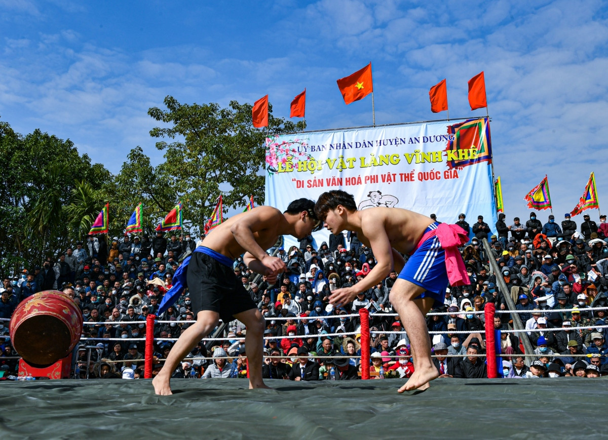 hai phong hosts 700-year-old wrestling festival picture 4