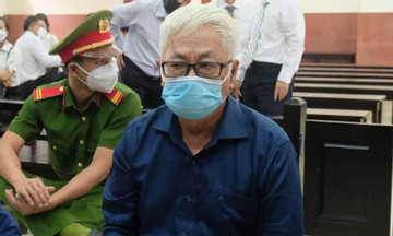 Cựu Tổng giám đốc Ngân hàng Đông Á Trần Phương Bình tiếp tục bị truy tố