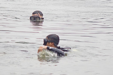 Nam thanh niên nhảy xuống hồ Thiền Quang tự tử