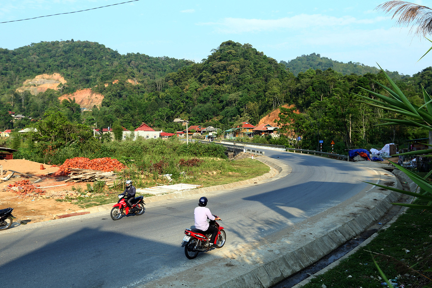 Nông thôn mới xã Nà Nhạn ngày càng khang trang