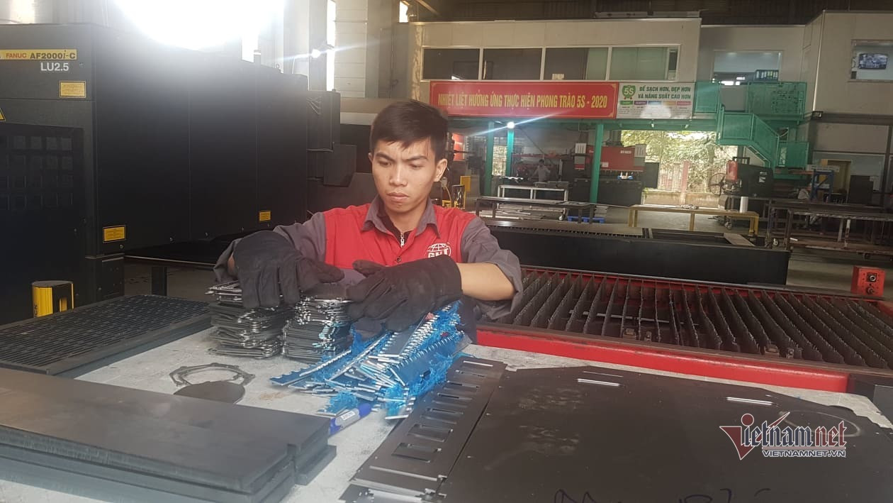 Nghĩ kế “đẩy” doanh nghiệp công nghiệp hỗ trợ Việt Nam khoẻ lên