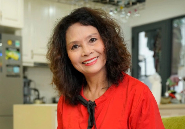 NSND Minh Châu kể cuộc gặp với Thương Tín và chuyện giàu lên nhờ buôn đất