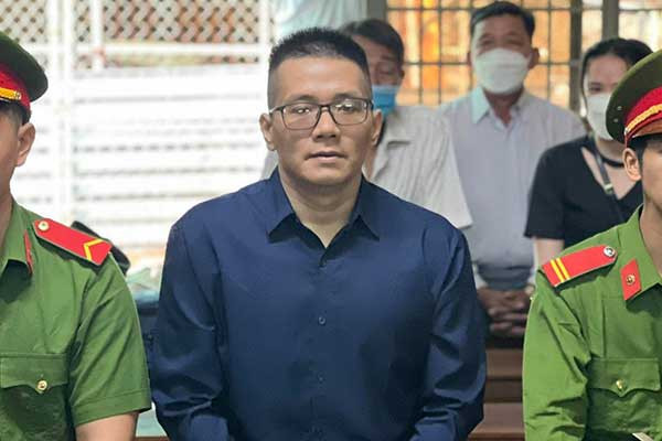 Tuyên phạt bị cáo Nhâm Hoàng Khang 10 năm tù