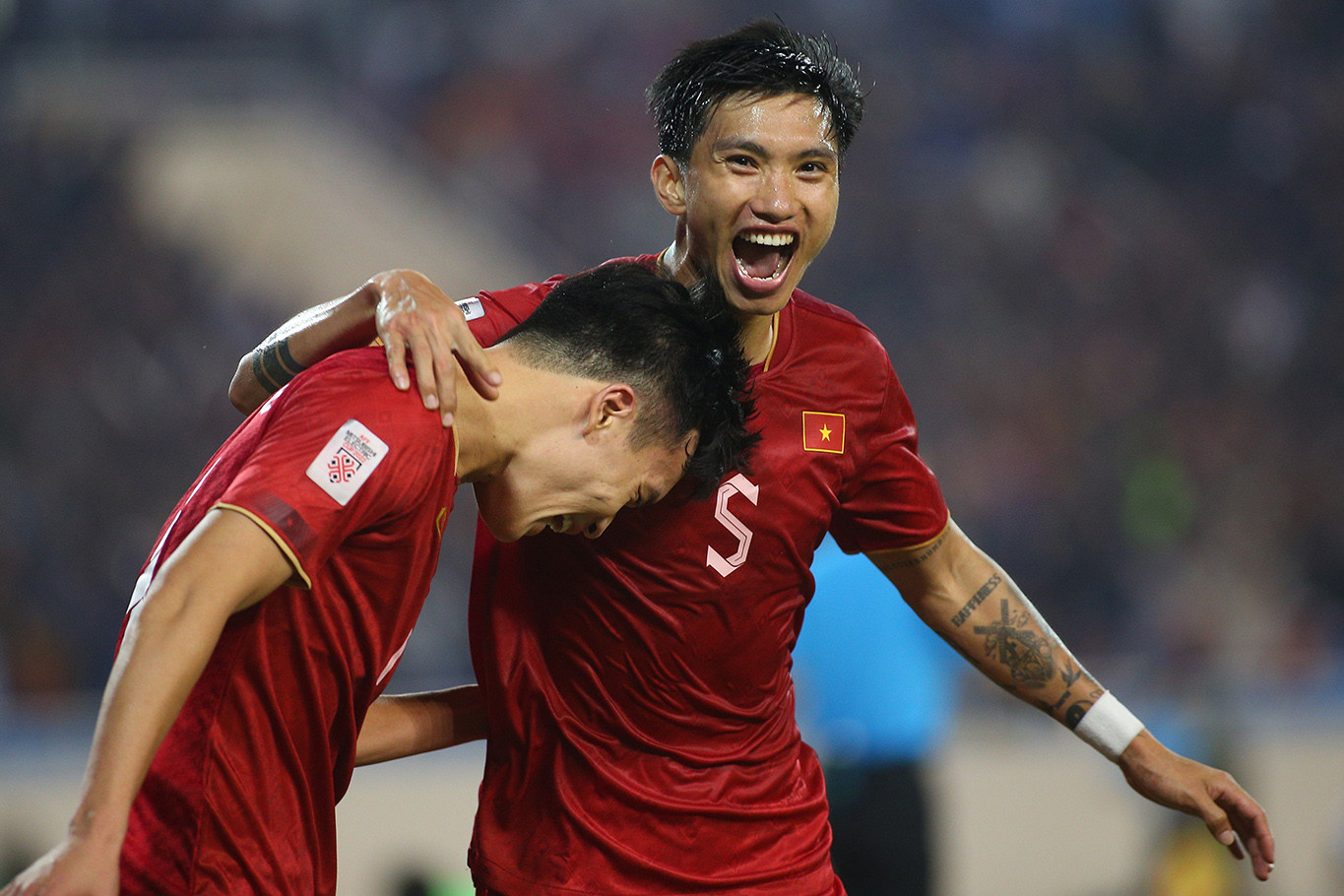 Van Hau among top five defenders of AFF Cup’s group stage