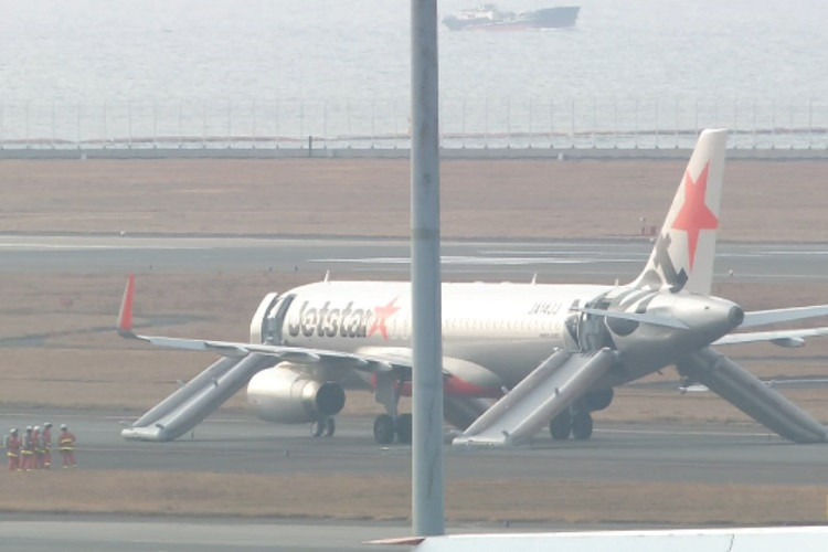 Bị dọa đánh bom, máy bay chở khách Nhật Bản phải hạ cánh khẩn cấp