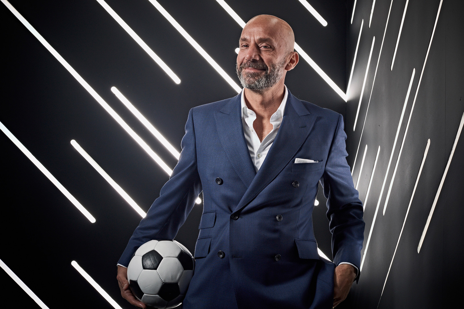 Gianluca Vialli qua đời: Từ bóng đá đến tấm gương cuộc sống