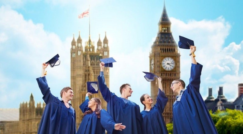Chính phủ Anh bỏ kế hoạch hạn chế sinh viên quốc tế