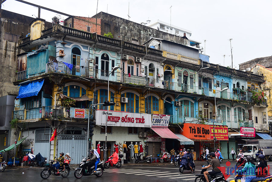 Hỗ trợ tiền cho các hộ dân di dời khỏi chung cư ‘chờ sập’