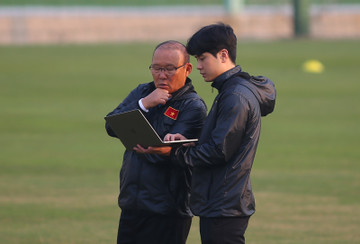 HLV Park Hang Seo cử trợ lý do thám Malaysia vs Thái Lan