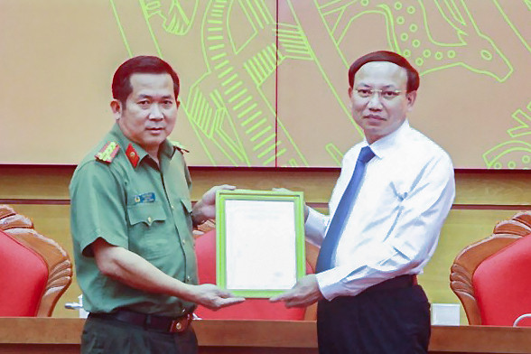 Thăng hàm thiếu tướng cho Giám đốc Công an tỉnh Quảng Ninh Đinh Văn Nơi