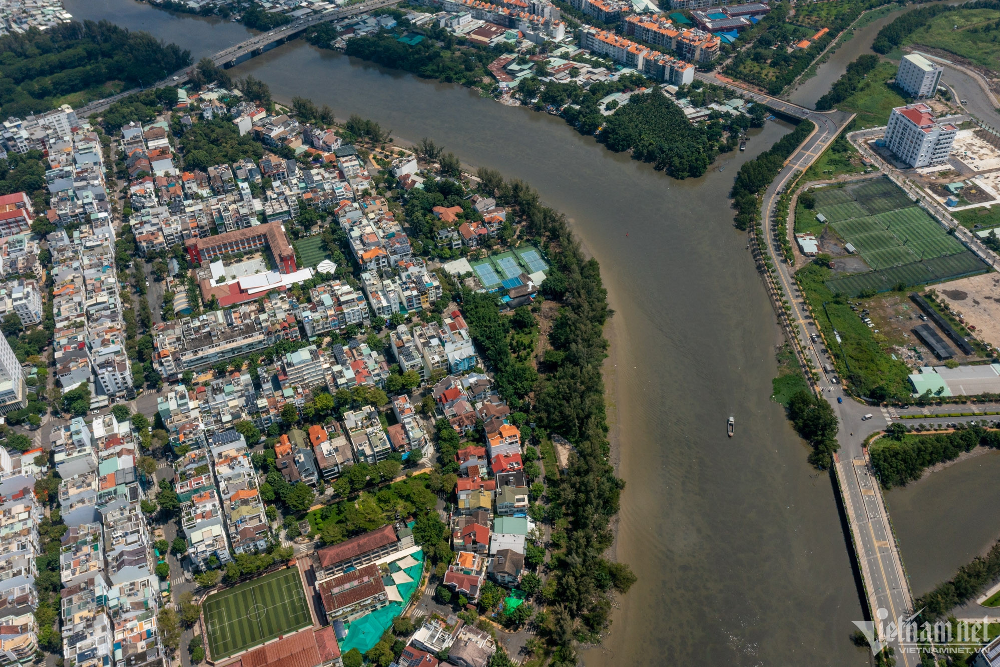 Huyện lên thành phố, đời sống của người dân có khá giả hơn?