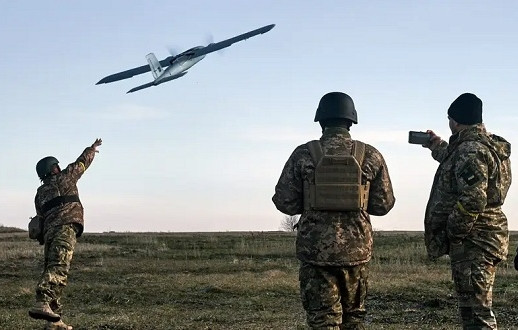 UAV bay rợp trời, xe tăng và lính Ukraine bị phát hiện sau vài phút