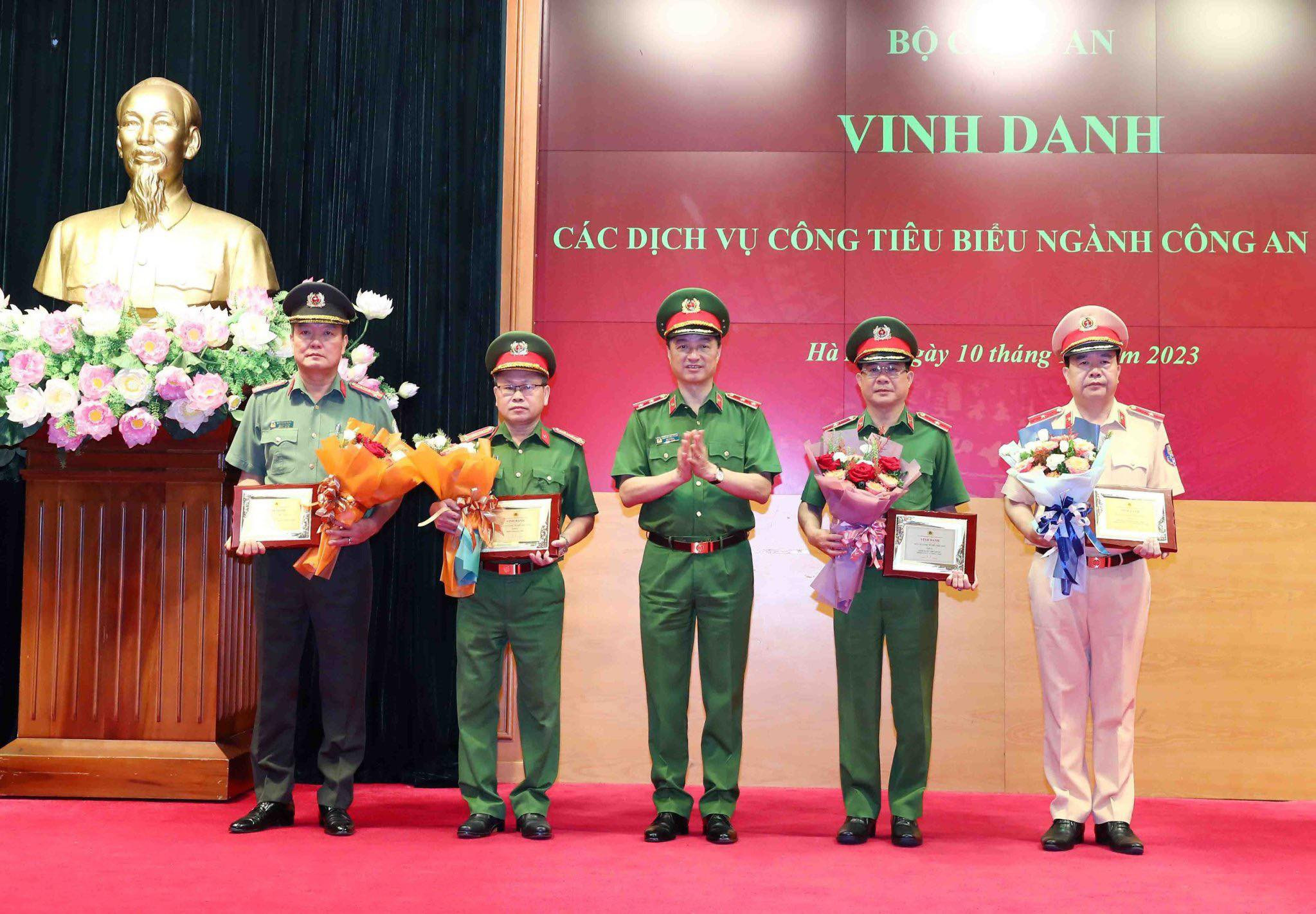 386897304 330233466170866 421741155916721340 n.jpg