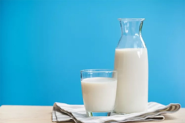 Bác sĩ từ bỏ đồ uống yêu thích sau khi biết thói quen của những người sống thọ