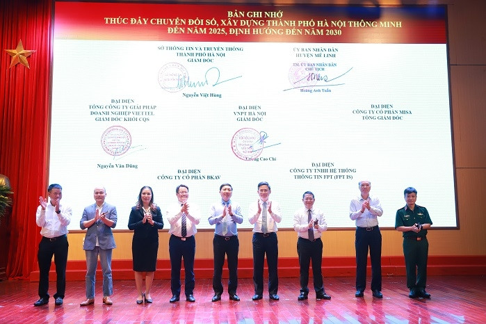 Hà Nội thúc đẩy chuyển đổi số trên cả 3 trụ cột