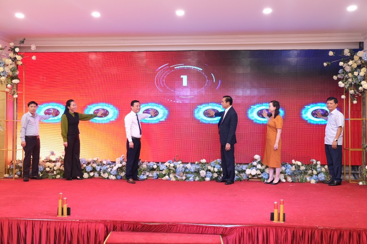 Hà Tĩnh tổ chức Lễ phát động hưởng ứng Ngày Chuyển đổi số quốc gia