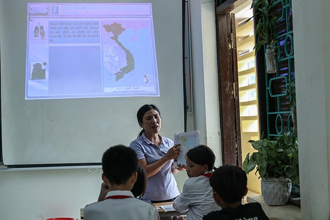 Học trò vùng DTTS tiếp thu môn địa lý dễ dàng nhờ áp dụng công nghệ trong giảng dạy