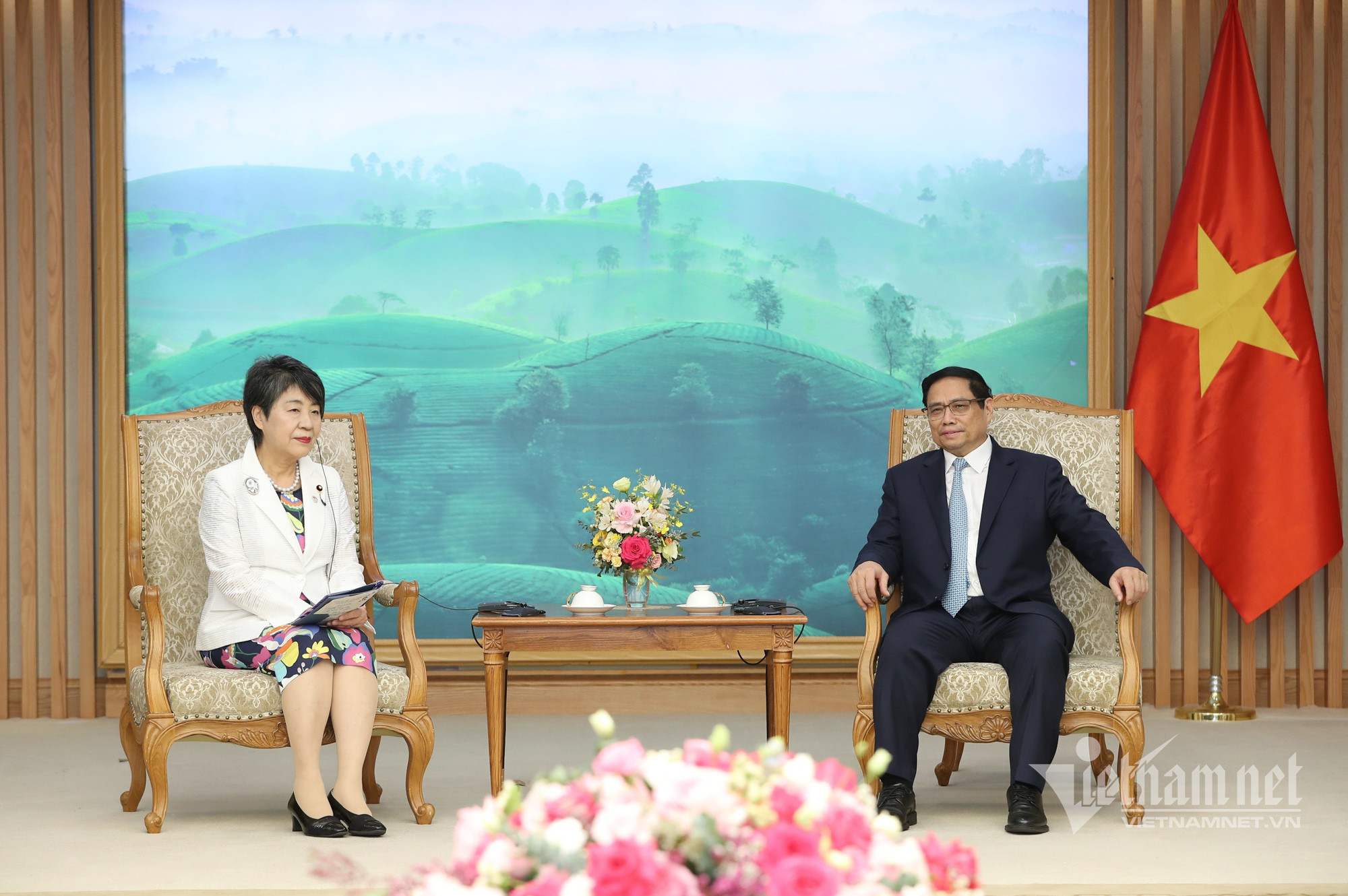 pham minh chinh kamikawa yoko 4.jpg