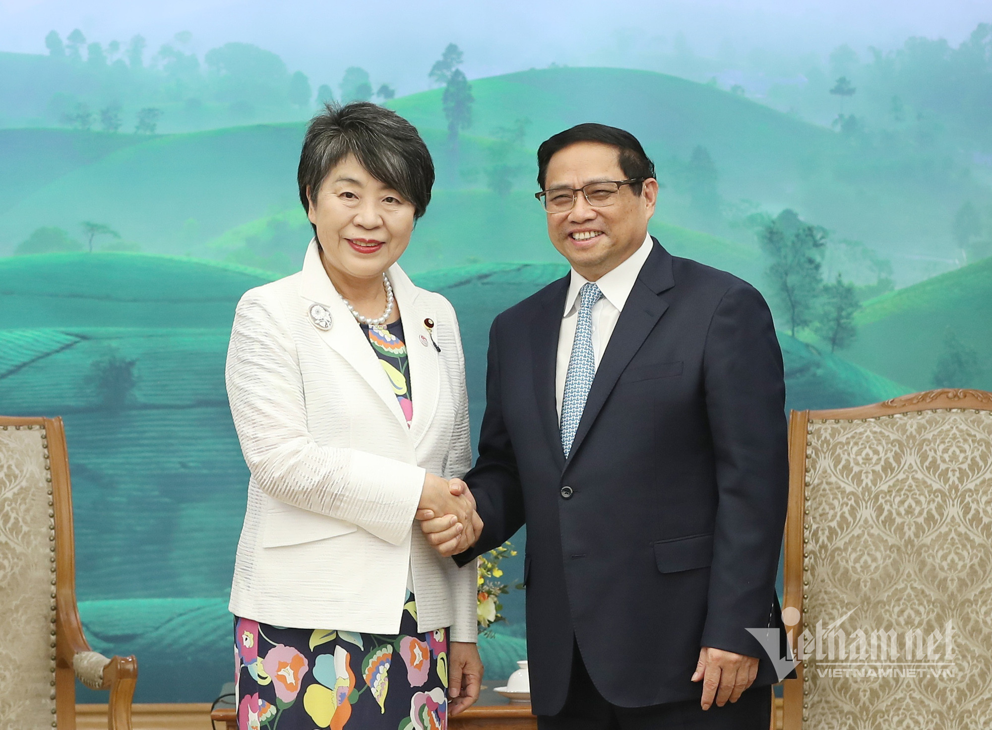 pham minh chinh kamikawa yoko 5.jpg