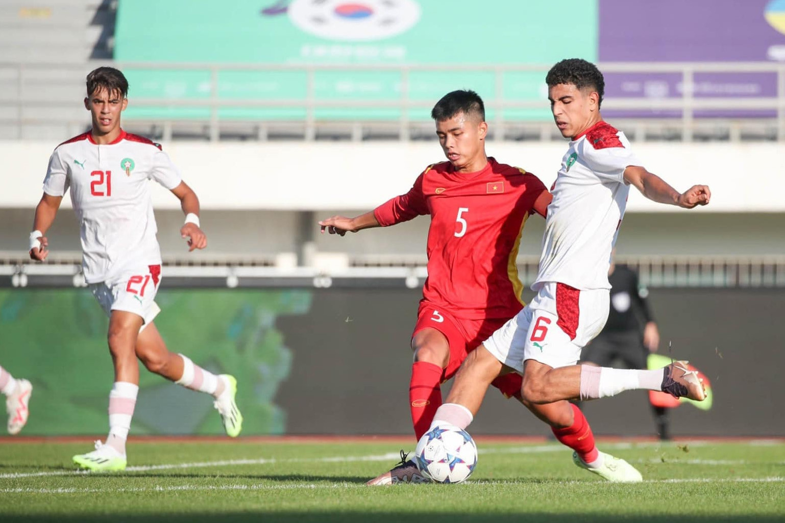 U18 Việt Nam thua đậm Maroc trận ra quân giải Seoul Cup 2023