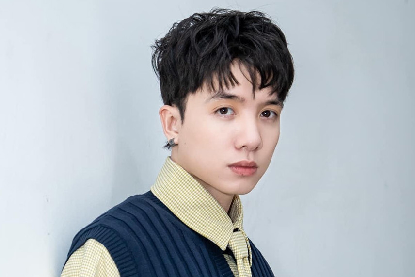 'Người kể chuyện' Xuân Định của Vietnam Idol nghỉ học vì nghèo, từng làm phục vụ