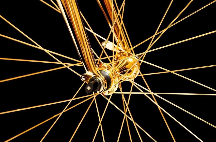 Độc đáo chiếc xe đạp mạ 4 kg vàng, giá bằng Rolls-Royce