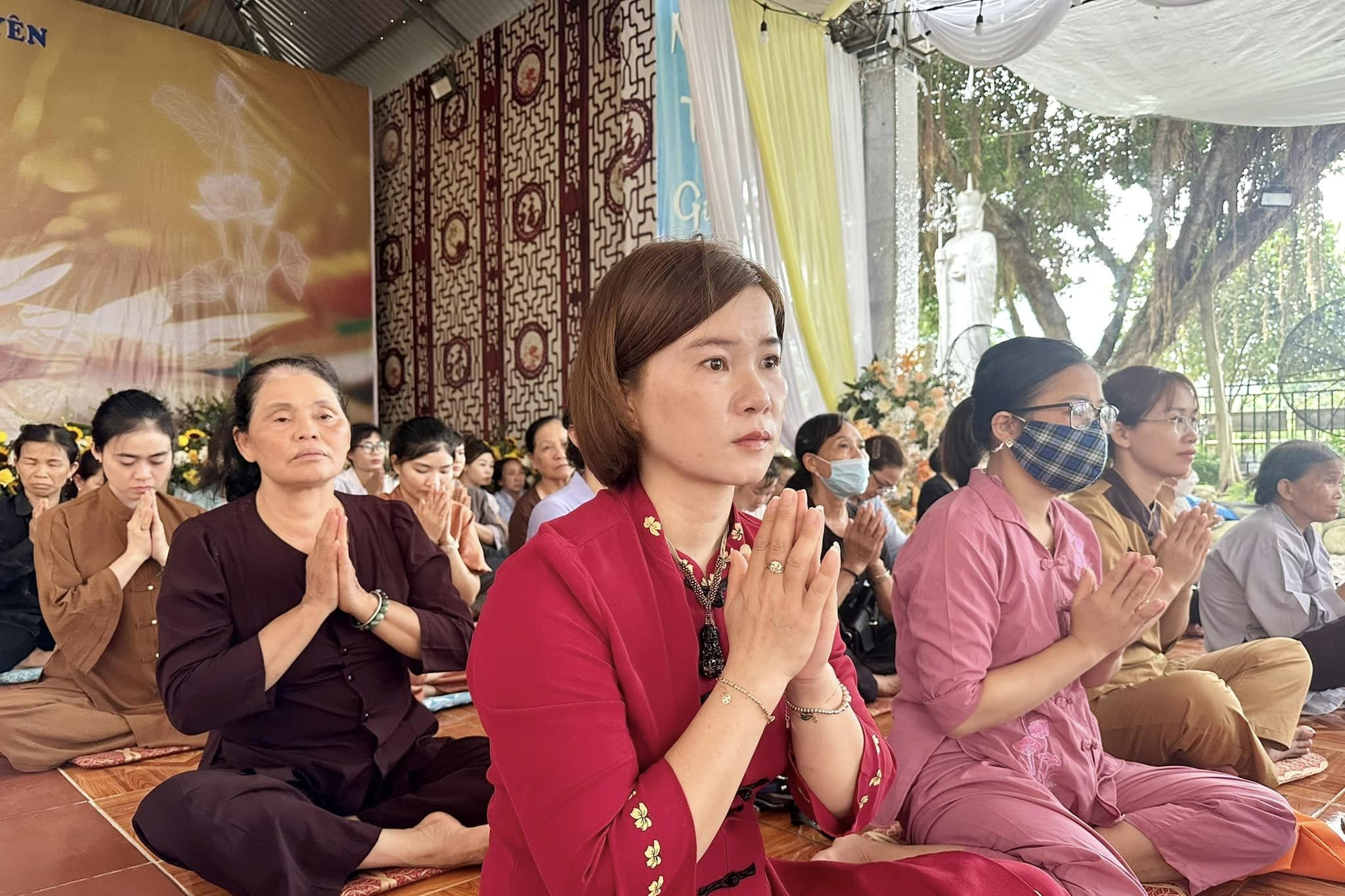 Báo hiếu cha mẹ có rất nhiều cách tùy thuộc vào điều kiện của mỗi người