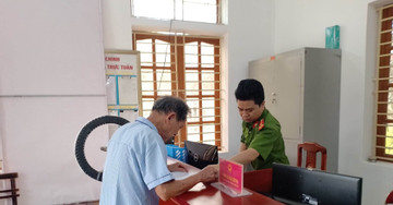 Issuing ID cards: Ensuring rights for overseas Vietnamese