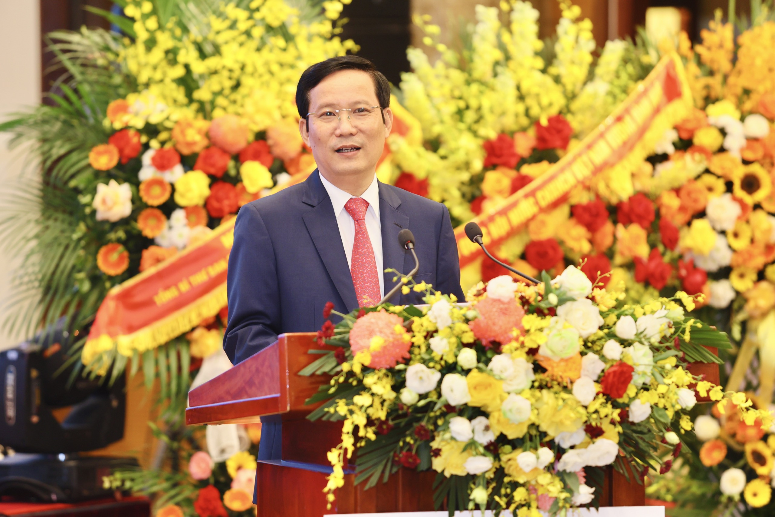 ong pham tan cong.jpg