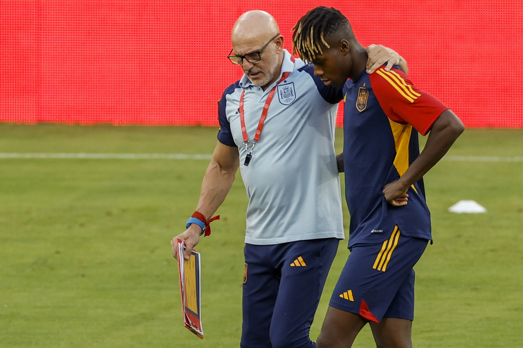 de la fuente nico williams.jpg