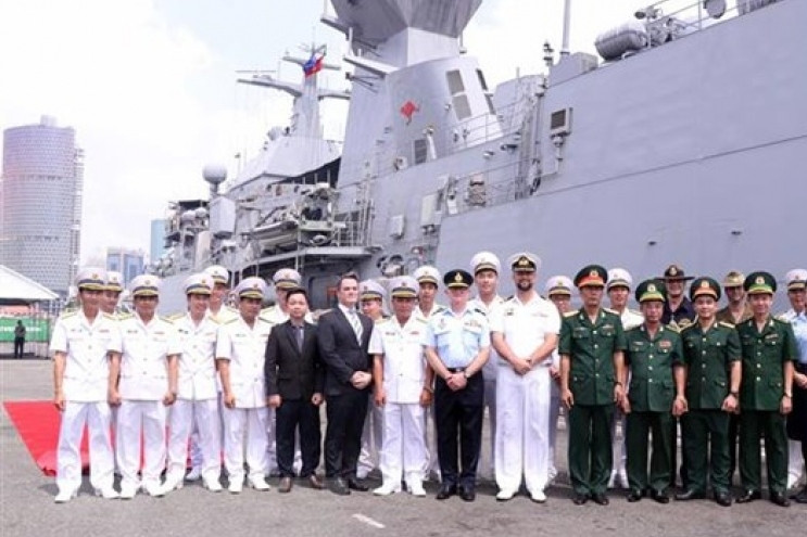 Royal Australian Navy warship HMAS Toowoomba visits HCM City
