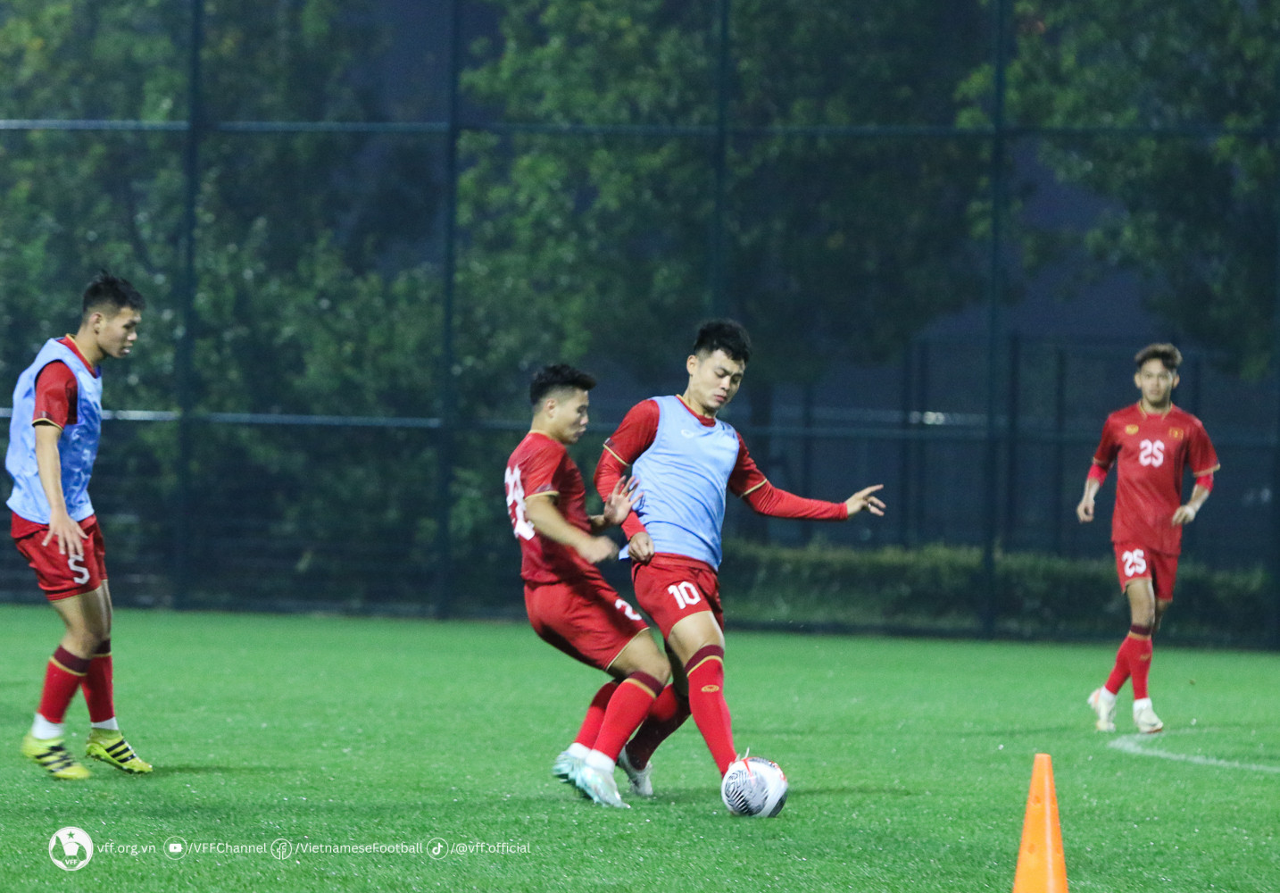 tuyen viet nam 6.jpg