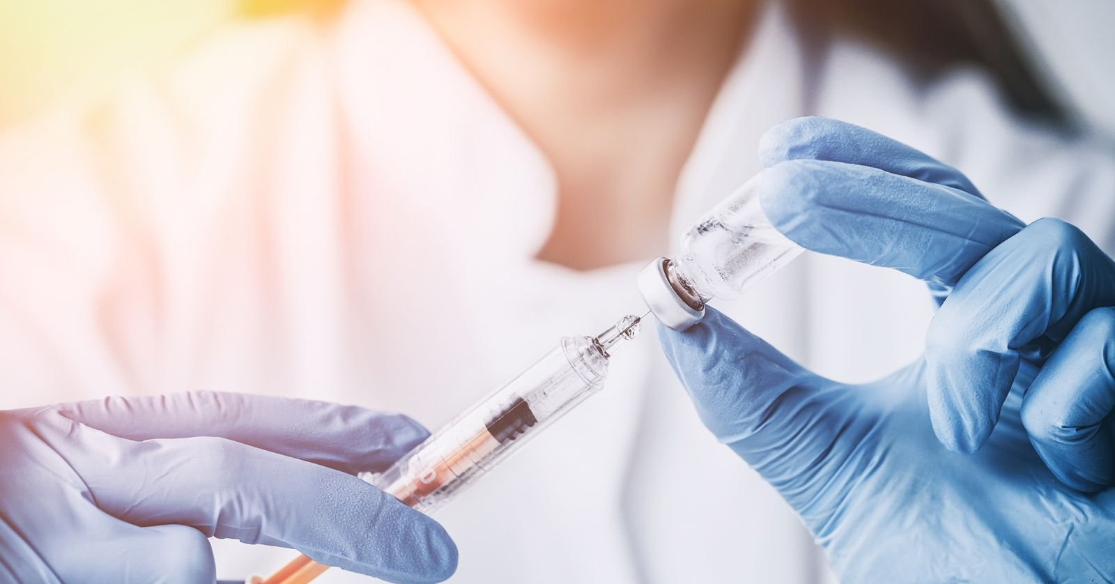 ベトナム、日本から実験用デング熱ワクチンを接種
