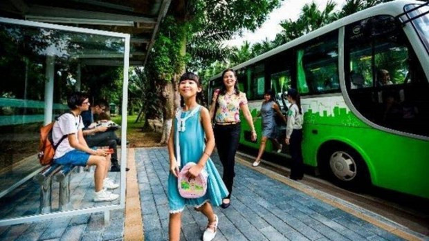 Hanoi’s public transport serves over 417 million passengers in 9 months hinh anh 1
