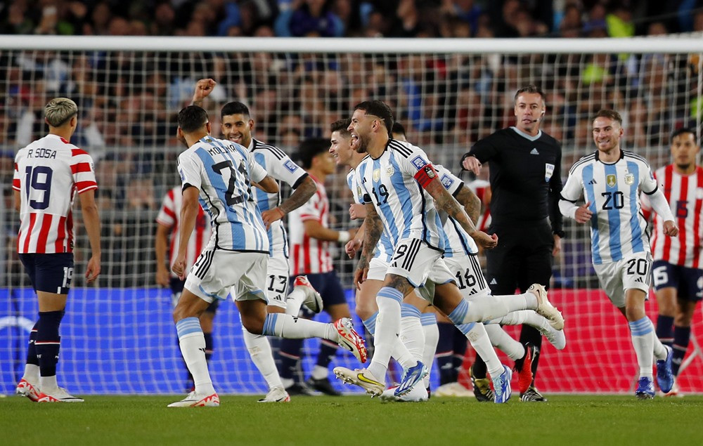 argentina 1 0 paraguay 9.jpg