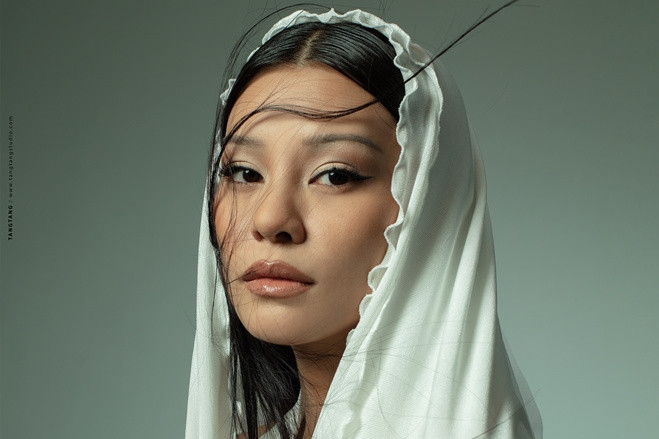 Bạn gái đạo diễn Nguyễn Quang Dũng - Bùi Lan Hương hóa nữ thần