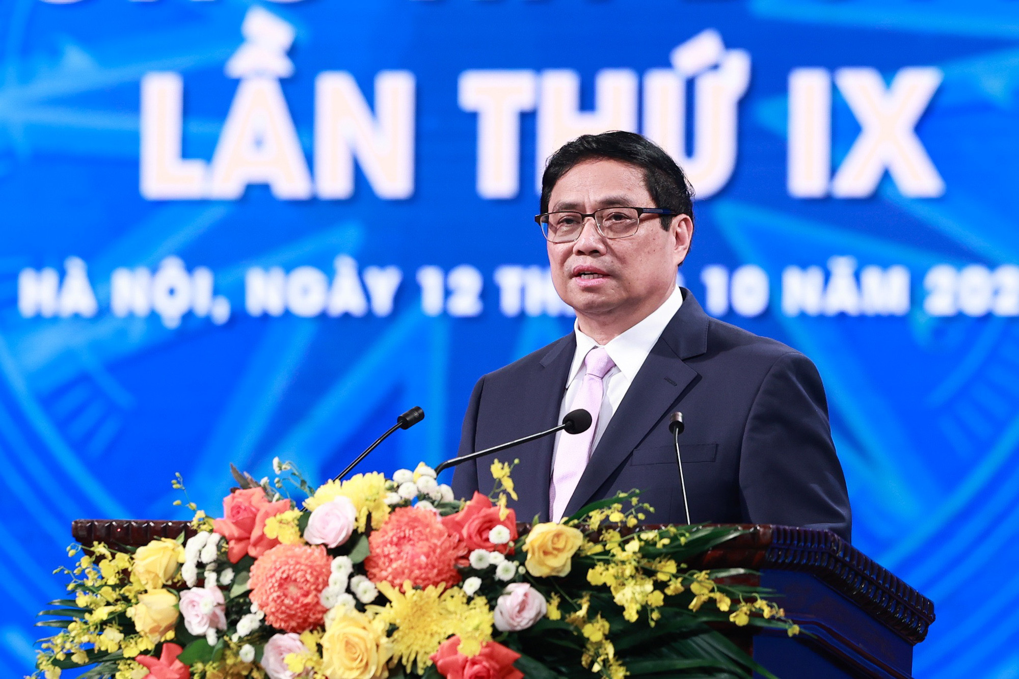 giai doi ngoai 13.jpg