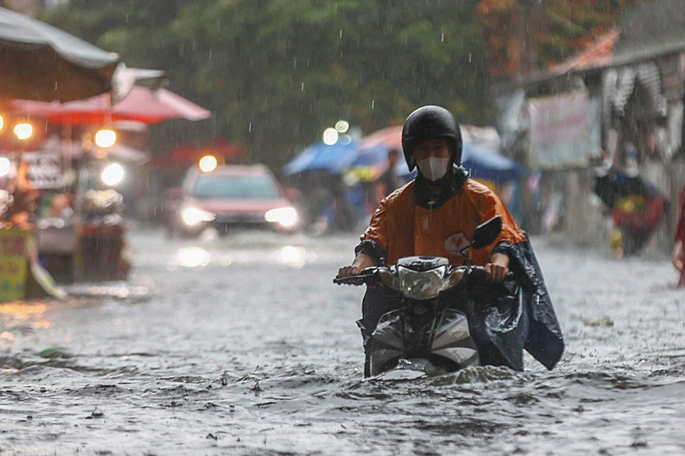 TP.HCM và Nam Bộ đón đợt mưa lớn dồn dập