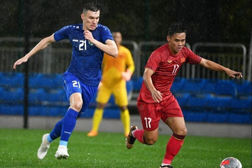 Tuyển Việt Nam thua Uzbekistan 0-2: Nhiều thách thức cho ông Troussier