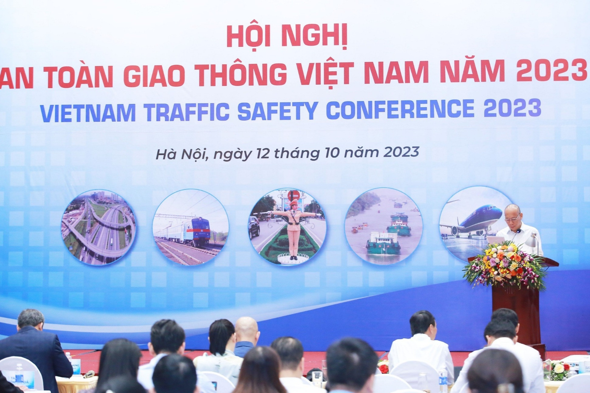 Ứng dụng máy bay không người lái giám sát, phát hiện vi phạm trật tự đô thị