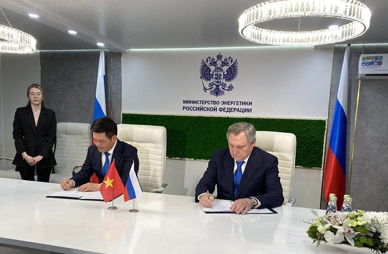 vietnam and russia ink energy co-operation deals picture 1