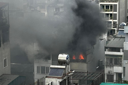 Bản tin chiều 14/10: Cháy tầng 6 căn nhà ở Hà Nội, cả khu phố nháo nhác