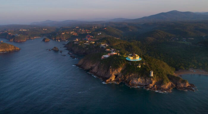 careyesshoreline2 700x3854.jpg