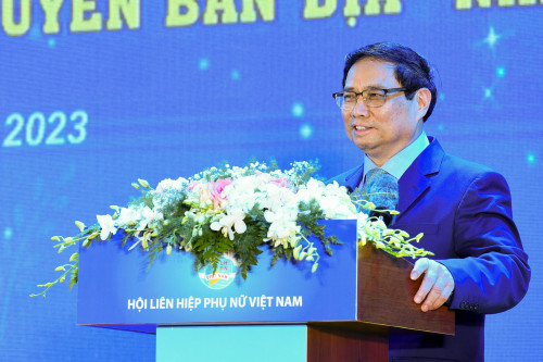 Thủ tướng: Khơi dậy tinh thần dám nghĩ, dám làm của phụ nữ Việt Nam