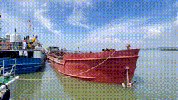 Cảnh sát biển tạm giữ tàu chở 50 mét khối cát lậu