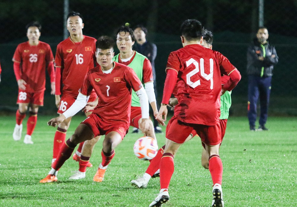 tuyen viet nam 1.jpg