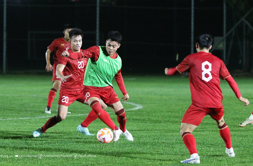 tuyen viet nam 2.jpg