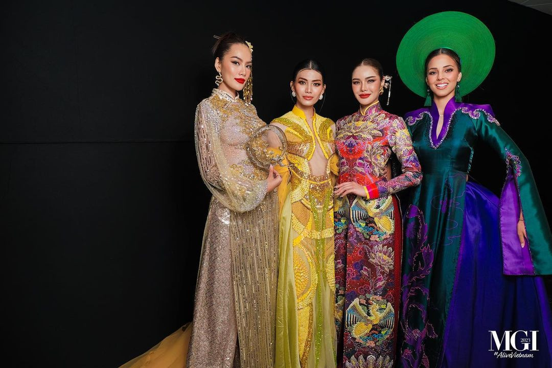 05 cac thi sinh ao dai.jpg