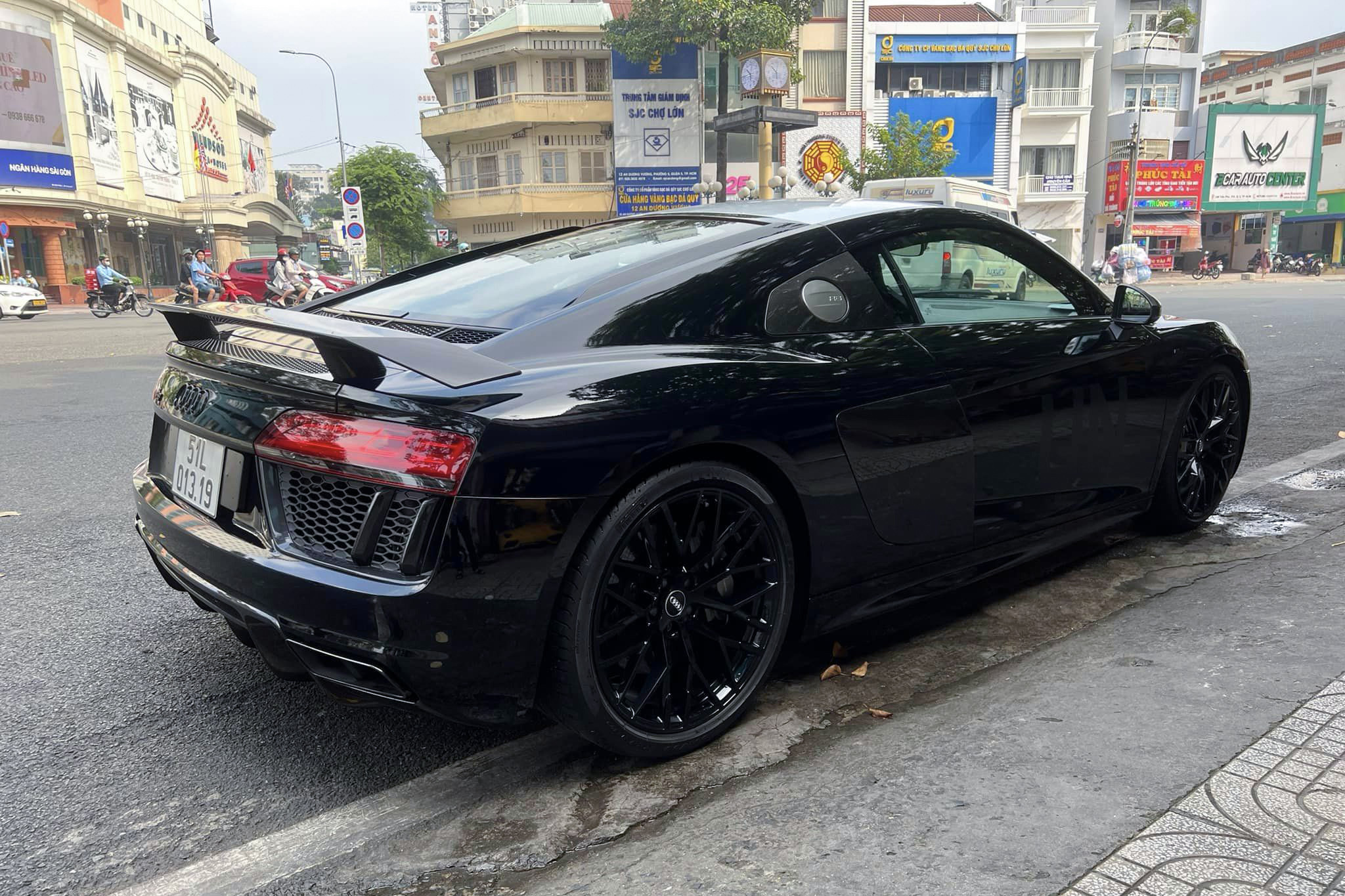 audi r8 cu 5.jpg