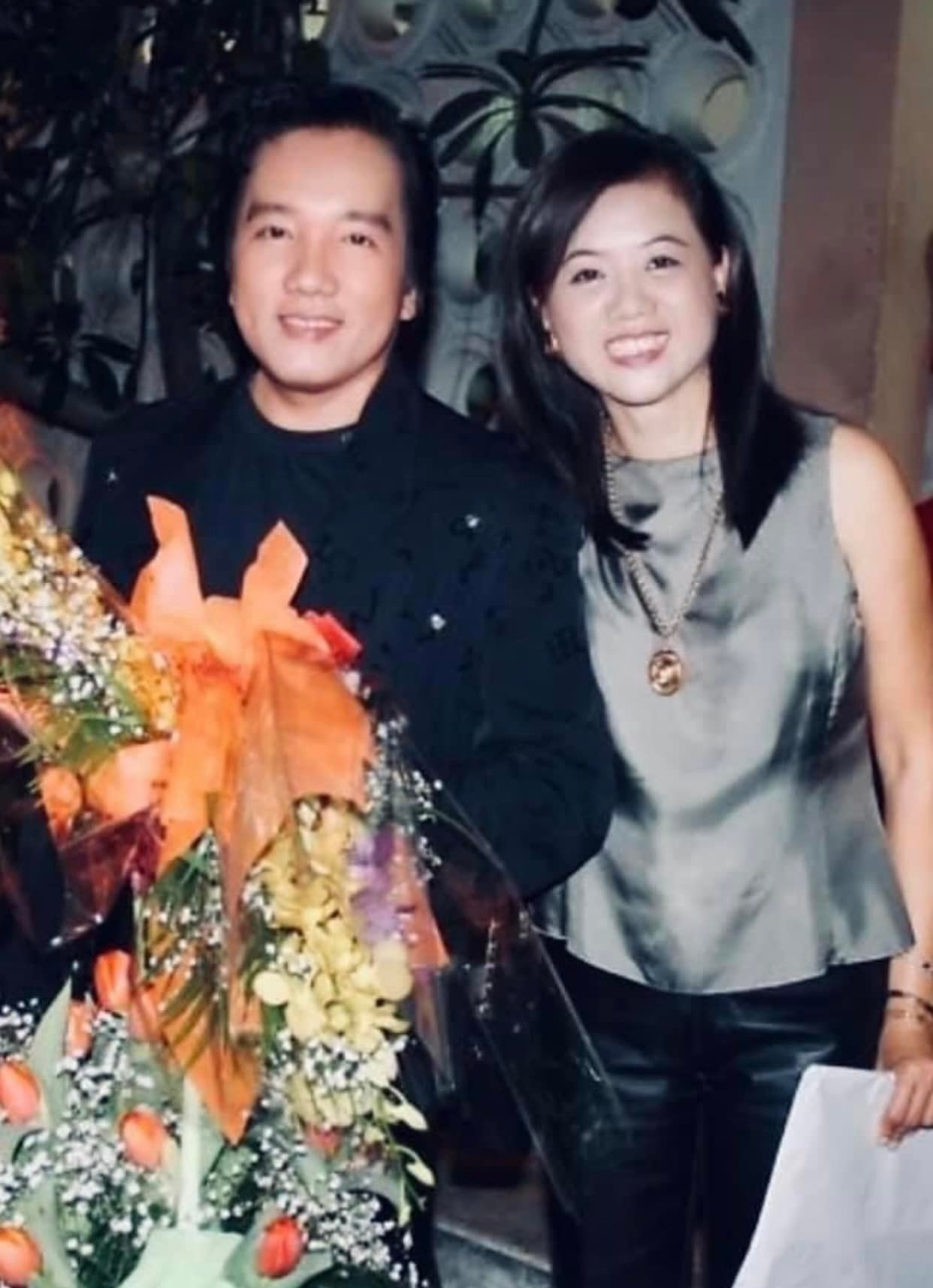 Elvis Phương: 43 năm mặn nồng bên vợ kém tuổi, lần đầu hé lộ về 4 người con - 5